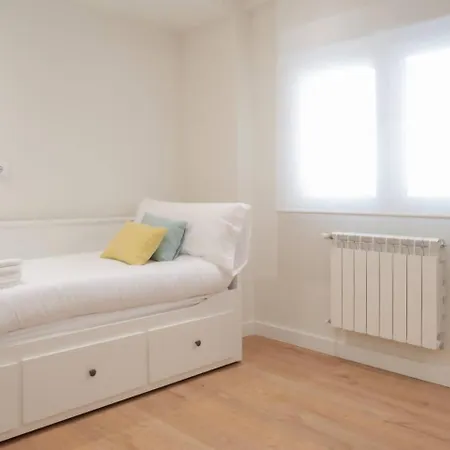 Avg La Playa 17 * Gijon